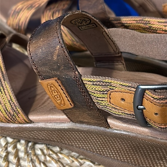 Women’s KEEN Skyline Wedge Sandal Color Thrush Size:US 7.5 - Picture 3 of 8